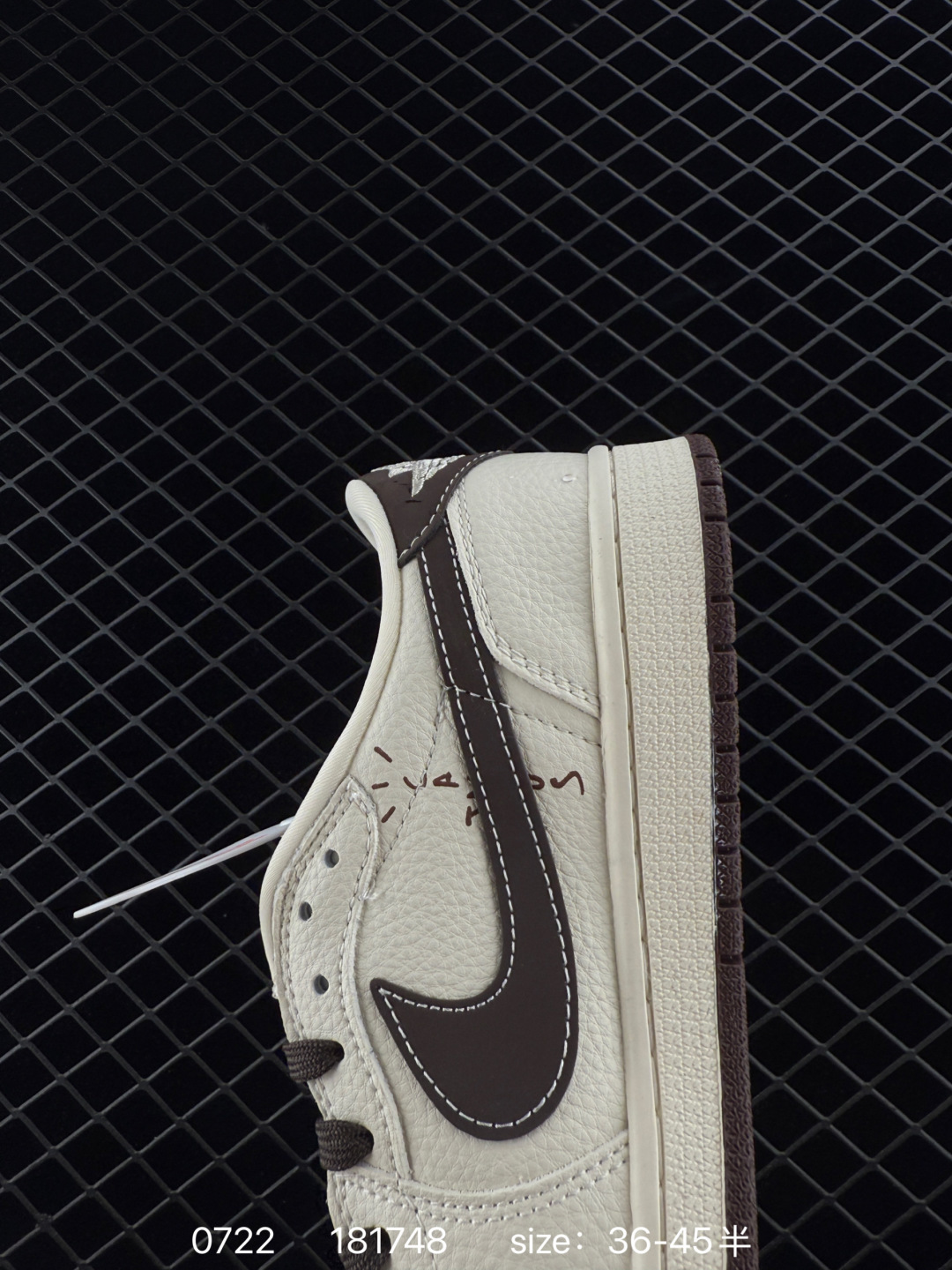 Nike Air Jordan 1 x Travis Scott